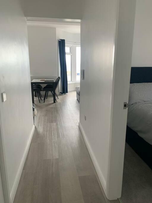 Modern Apartment With Sea Views Portrush Exteriör bild